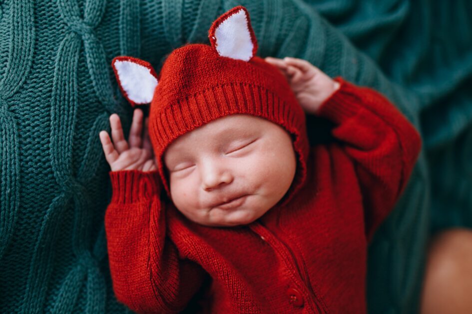 How Many Onesies and Outfits Does a Newborn Need? Everything about